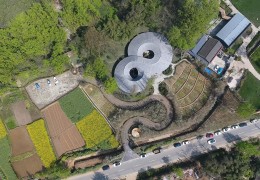 自由演绎的围合式庭院：南京浦口文化中心／BAU建筑与城市设计事务所