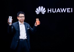 [mate50和m华为]10：08开抢！华为Mate50系列三款今日首发：4999起你选哪个？