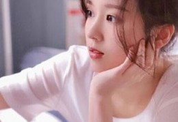 姜甜一身灰旧肥大的衣服穿在身上免费试读